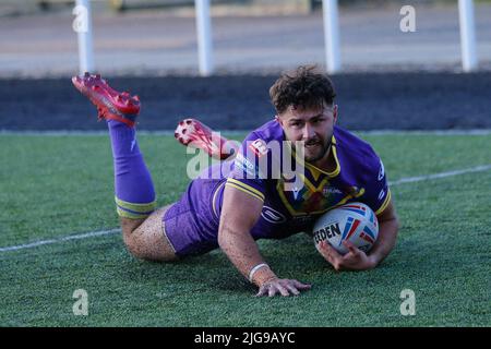 Newcastle, Royaume-Uni. 08th juillet 2022. NEWCASTLE UPON TYNE, ROYAUME-UNI. 8th JUIL Jack Johnson de Newcastle Thunder s'est mis à l'épreuve lors du match DE BETFRED Championship entre Newcastle Thunder et Bradford Bulls à Kingston Park, Newcastle, le vendredi 8th juillet 2022. (Credit: Chris Lishman | MI News) Credit: MI News & Sport /Alay Live News Banque D'Images