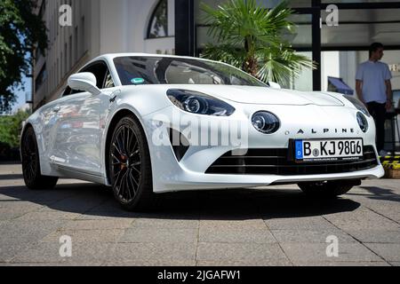 BERLIN - 18 JUIN 2022 : voiture de sport Alpine A110S, 2017. Classic Days Berlin. Banque D'Images