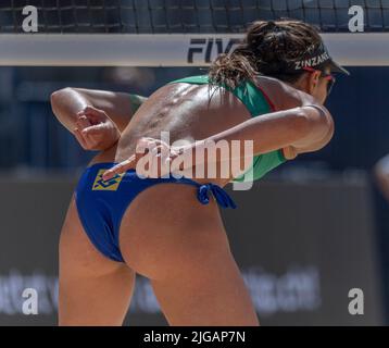 Gstaad Suisse, 9th juillet 2022: Barbara du Brésil l'équipe est en action pendant Swatch Beach Pro Gstaad 2022 crédit: Eric Dubost/Alay Live News Banque D'Images