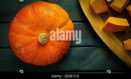 Des graines de citrouille et de citrouille mûres saines dans un style rustique de ferme vintage Banque D'Images