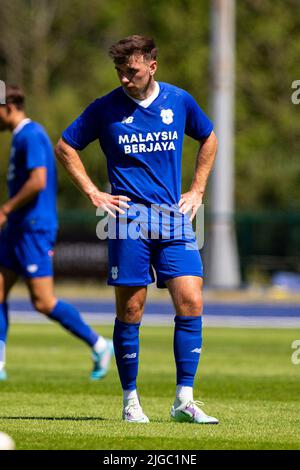 Cardiff, Royaume-Uni. 09th juillet 2022. Mark Harris de Cardiff City en action. Cardiff City et Cambridge se sont Unis dans un pré-saison amicale au stade de Leckwith le 9th juillet 2022. Crédit : Lewis Mitchell/Alay Live News Banque D'Images