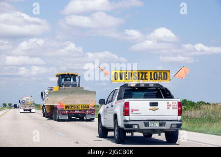 Fort ft. Lauderdale Florida, route à péage de l'autoroute I-75 Alligator Alley Everglades, signe de charge surdimensionnée avertissement bulldozer large Banque D'Images