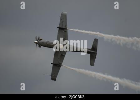 Eskişehir, Türkiye – 26 juin 2022 : l'avion turbopropulseur Hürkuş a effectué un vol de démonstration au centre d'aviation de THK İnönü. Banque D'Images