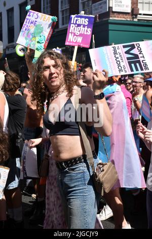 Londres, Royaume-Uni. 9th juillet 2022. Les droits de transmission protestent maintenant à travers Soho dans le West End. Credit: JOHNNY ARMSTEAD/Alamy Live News Banque D'Images