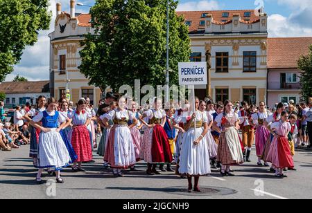 Straznice, République tchèque - Festival international du folklore de 25 juin 2022. Parade du Festival Folokoriste à Straznice Banque D'Images