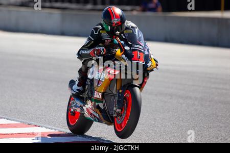 09 juillet 2022 Monterey, CA, U.S.A Mathew Scholtz(11)en provenance de turn11during les supermotos Geico MotoAmerica Q2, à WeatherTech Laguna Seca Monterey, CA Thurman James/CSM Banque D'Images