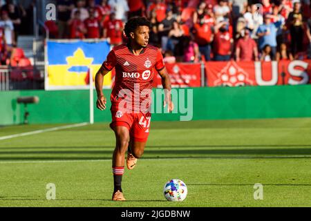 Toronto, Ontario, Canada. 9th juillet 2022. Kosi Thompson (47) en action pendant le match de la MLS entre le FC de Toronto et les tremblements de terre de San Jose au champ BMO à Toronto. Le jeu s'est terminé en 2-2 (Credit image: © Angel Marchini/ZUMA Press Wire) Credit: ZUMA Press, Inc./Alamy Live News Banque D'Images