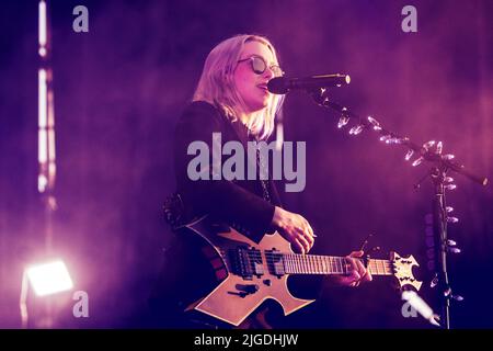 Madrid, Espagne. 08th juillet 2022. Phoebe Bridgers se produit sur scène au MadCool Festival de Madrid. Crédit : SOPA Images Limited/Alamy Live News Banque D'Images