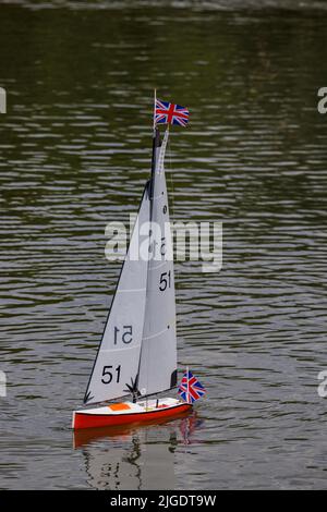 Maquettes de bateaux sur le lac Portishead Banque D'Images