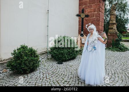 Bolkow, Wroclaw, Pologne. 9th juillet 2022. L'édition 28th du Festival de la fête du Château 2022 a lieu au château de BolkÃ³w. Comme chaque année, des foules de fans en beaux costumes gothiques apparaissent au seul festival de ce genre en Europe. (Credit image: © Krzysztof Zatycki/ZUMA Press Wire) Banque D'Images