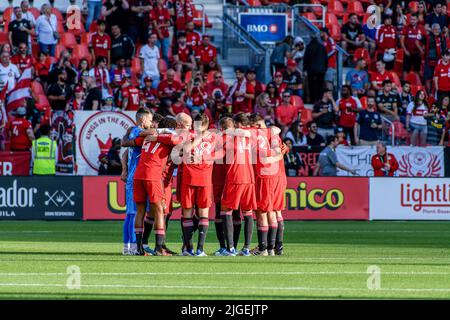 Toronto, Canada. 09th juillet 2022. Les joueurs du FC de Toronto se caucus pendant le match de la MLS entre le FC de Toronto et les tremblements de terre de San Jose à BMO Field. Le jeu s'est terminé en 2-2. (Photo par Angel Marchini/SOPA Images/Sipa USA) crédit: SIPA USA/Alay Live News Banque D'Images