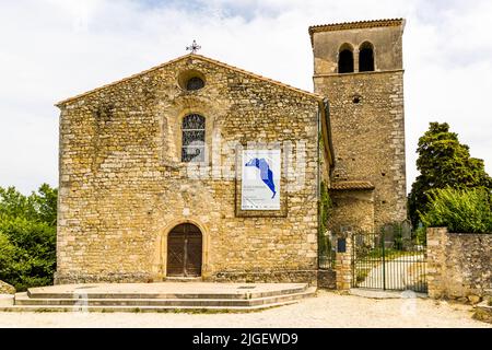 Mirmande est l'un des plus beaux villages de France comme un village perché et offre un magnifique panorama sur la vallée du Rhône Banque D'Images
