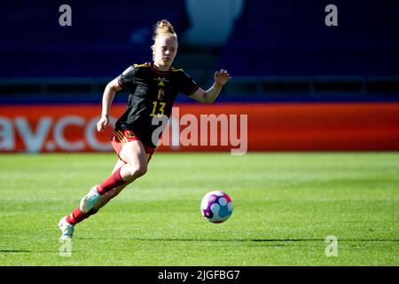 Manchester, Royaume-Uni. 10th juillet 2022. Manchester, Angleterre, 10 juillet 2022 : Elena Dhont (13 Belgique) en action lors du match de football du groupe D Euro 2022 des femmes de l'UEFA entre la Belgique et l'Islande au stade de l'Académie de la ville de Manchester, à Manchester, en Angleterre. (Liam Asman /Womens football Magazine /SPP) Credit: SPP Sport Press photo. /Alamy Live News Banque D'Images