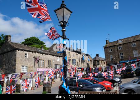 Union Jacks volant à Grassington Banque D'Images