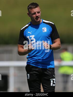 PENRITH, ROYAUME-UNI. 9th JUIL Thomas White de Barrow lors du match amical d'avant-saison entre Penrith et Barrow au parc Frenchfield, Penrith, le samedi 9th juillet 2022. (Credit: Mark Fletcher | MI News) Credit: MI News & Sport /Alay Live News Banque D'Images