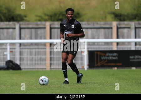 PENRITH, ROYAUME-UNI. 9th JUILLET Tyrell Warren de Barrow pendant le match amical avant-saison entre Penrith et Barrow au parc Frenchfield, Penrith, le samedi 9th juillet 2022. (Credit: Mark Fletcher | MI News) Credit: MI News & Sport /Alay Live News Banque D'Images