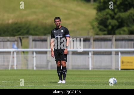 PENRITH, ROYAUME-UNI. 9th JUIL Niall Canavan de Barrow pendant le match amical d'avant-saison entre Penrith et Barrow au parc Frenchfield, Penrith, le samedi 9th juillet 2022. (Credit: Mark Fletcher | MI News) Credit: MI News & Sport /Alay Live News Banque D'Images