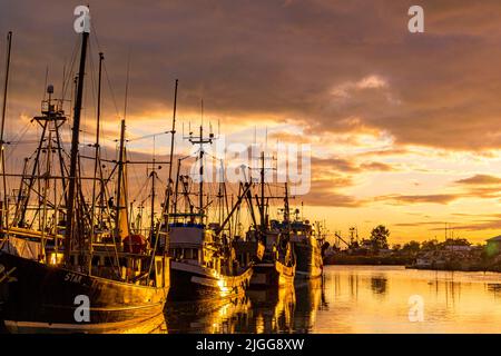 Steveston Fisherman's Wharf à Richmond (C.-B., Canada) au coucher du soleil Banque D'Images