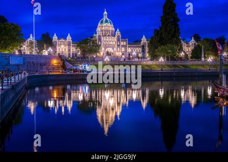 Édifice du Parlement de la Colombie-Britannique, Victoria, la nuit Banque D'Images