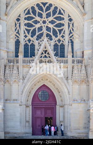 VINCENNES, FRANCE - 22 JUIN 2019 : vue de face de la Saint-Chapelle dans le village des fortifications du Château de Vincennes près de Paris, France Banque D'Images
