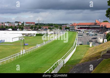 Chester, Royaume-Uni : 3 juillet 2022 : l'hippodrome de Chester est le plus ancien site de courses hippiques en fonctionnement au monde. Il a été créé en 1539. Banque D'Images