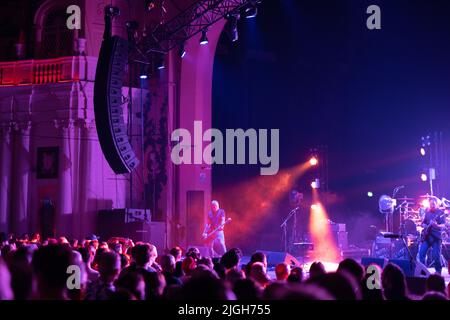 Londres, Royaume-Uni. Dimanche 10 juillet 2022. Peter Hook et The Light exécutant l'original 'Joy Division : A Celebration' à la Brixton Academy de Londres. Photo: Richard Gray/Alamy Live News Banque D'Images