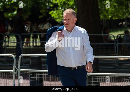 Londres, Royaume-Uni. 11th juillet 2022. Lord Frost arrive aux salles de guerre de Churchill à Westminster pour participer au dévoilement du manifeste de réduction d'impôt organisé par le groupe de campagne de la voie vers l'avant conservatrice. Le calendrier détaillé du concours pour trouver le successeur de Boris Johnson après sa démission en tant que chef du Parti conservateur sera fixé à la suite de l'élection d'un nouveau comité exécutif en 1922, lundi soir. Crédit: Wiktor Szymanowicz/Alamy Live News Banque D'Images