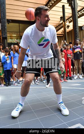 Luka Doncic (NBA) - Luka Doncic à l'événement d'ouverture Airness à Paris le 7 juillet 2022 Banque D'Images