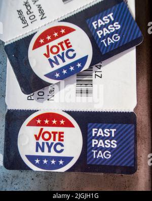 Durée de vie de NYC vote rapide passe porte-clés, USA 2022 Banque D'Images