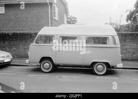 VW campervan, Winchester, Hampshire, Angleterre, Royaume-Uni. Banque D'Images