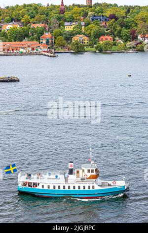 Le ferry MS Emelie quitte Stockholm et arrondit l'île Djurgården à l'archipel de Stockholm, en Suède Banque D'Images