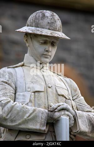 Fort William, Écosse - 6 octobre 2021 : mémorial de guerre sur la parade à fort William, Écosse - dédié aux hommes de fort William qui leur ont donné Banque D'Images