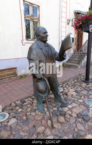 Statue de Johann Voldemar Jannsen, journaliste et poète estonien du 19th siècle, à Parnu, Estonie Europe Banque D'Images