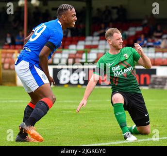 Glentoran vs Rangers B, amis d'avant-saison, Bet McLean Oval, dimanche 10th juillet 2022 Banque D'Images