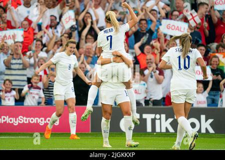 Brighton, Royaume-Uni. 11th juillet 2022. Beth Mead (7 Angleterre) célèbre sa quatrième édition des Englands (4-0) lors du match de football européen 2022 des Womens de l'UEFA entre l'Angleterre et la Norvège au stade communautaire de Brighton, en Angleterre. (Foto: Sam Mallia/Sports Press photo/C - - Alamy) Credit: SPP Sport Press photo. /Alamy Live News Banque D'Images