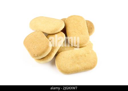 Bouquet de petits biscuits en bâton isolés sur fond blanc. Ingrédient de dessert Ladyfingers Banque D'Images