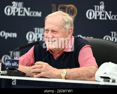 150th Open GolfChampionships, St Andrews, 11 juillet 2022 l'ancien champion d'Open Jack Nicklaus a parlé lors de sa conférence de presse au centre des médias de l'Old course, St Andrews, Écosse. Crédit : Ian Rutherford/Alay Live News. Banque D'Images