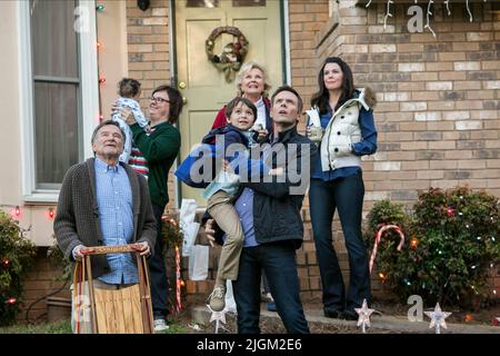 ROBIN WILLIAMS, CLARK DUKE, Candice Bergen, JOEL MCHALE, Lauren Graham, un joyeux Noël 2014, 8/30" Banque D'Images