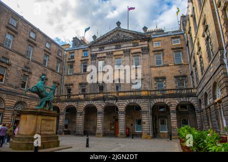 Hôtel de ville d'Édimbourg au 253 High Street sur Royal Mile dans la vieille ville d'Édimbourg, Écosse, Royaume-Uni. La vieille ville d'Édimbourg est un site classé au patrimoine mondial de l'UNESCO depuis 199 Banque D'Images