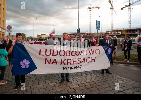 Wroclaw, Wroclaw, Pologne. 11th juillet 2022. À Wroclaw, les nationalistes ont célébré la Journée du souvenir des victimes du génocide commis par les nationalistes ukrainiens sur les citoyens de la deuxième République polonaise (Credit image: © Krzysztof Zatycki/ZUMA Press Wire) Credit: ZUMA Press, Inc./Alay Live News Banque D'Images