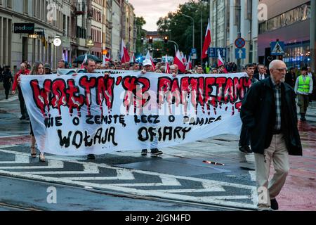 Wroclaw, Wroclaw, Pologne. 11th juillet 2022. À Wroclaw, les nationalistes ont célébré la Journée du souvenir des victimes du génocide commis par les nationalistes ukrainiens sur les citoyens de la deuxième République polonaise (Credit image: © Krzysztof Zatycki/ZUMA Press Wire) Credit: ZUMA Press, Inc./Alay Live News Banque D'Images