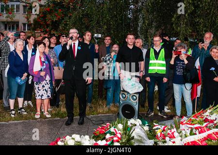 Wroclaw, Wroclaw, Pologne. 11th juillet 2022. À Wroclaw, les nationalistes ont célébré la Journée du souvenir des victimes du génocide commis par les nationalistes ukrainiens sur les citoyens de la deuxième République polonaise. Dans le CPCC: Grzegorz Braun - député, militant d'extrême droite, dirigeant de la Confédération de la Couronne polonaise (Credit image: © Krzysztof Zatycki/ZUMA Press Wire) Credit: ZUMA Press, Inc./Alamy Live News Banque D'Images