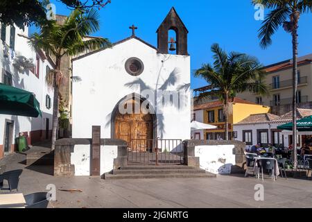 FUNCHAL, PORTUGAL - AUGURES 20, 2021: La Chapelle do Corpo Santo (15th siècle) est l'un des plus anciens bâtiments religieux de l'île, situé dans le Z Banque D'Images