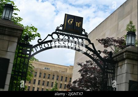 Professeur Gate sur le campus de l'Université George Washington, Washington D.C. Banque D'Images