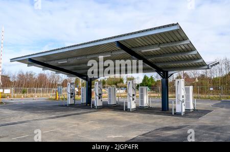 Nouveaux points de recharge pour véhicules électriques dans le Yorkshire, en Angleterre. Banque D'Images