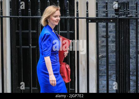 Londres, Royaume-Uni. 12th juillet 2022. Liz Truss, député (Elizabeth Truss), secrétaire d'État aux Affaires étrangères, au Commonwealth et au développement; ministre des femmes et des équialités. Les ministres assistent aujourd'hui à une réunion du Cabinet au 10 Downing Street, Westminster. Credit: Imagetraceur/Alamy Live News Credit: Imagetraceur/Alamy Live News Banque D'Images