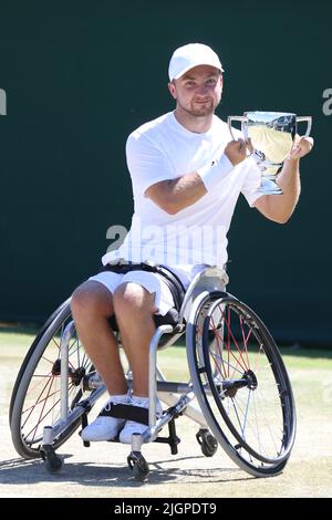 Lors de la finale sur les célibataires en fauteuil roulant Quad à Wimbledon 2022, Sam Schröder (Schroder) (en photo) des pays-Bas a battu Niels Vink des pays-Bas 7-6 6-1 Banque D'Images