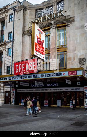 Théâtre Dominion de Londres. Le Dominion Theatre est un théâtre du West End et un ancien cinéma sur Tottenham court Rd, dans le centre de Londres. Ouvert en 1929. Banque D'Images