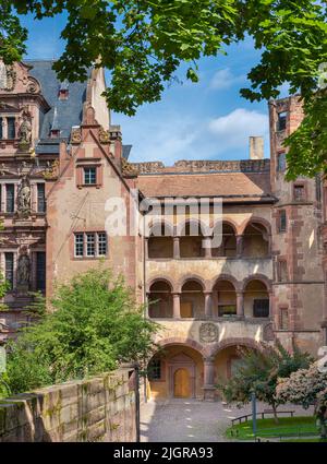 Vue sur la salle de verre (Gläserne Saalbau) du château de Heidelberg. Baden Wuerttemberg, Allemagne, Europe Banque D'Images