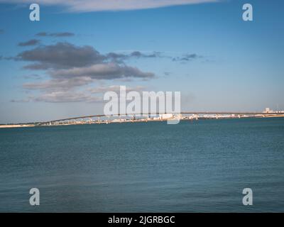 Île de RE, la rochelle, france. Pont routier du continent à l'île de RE en Vendée française Banque D'Images